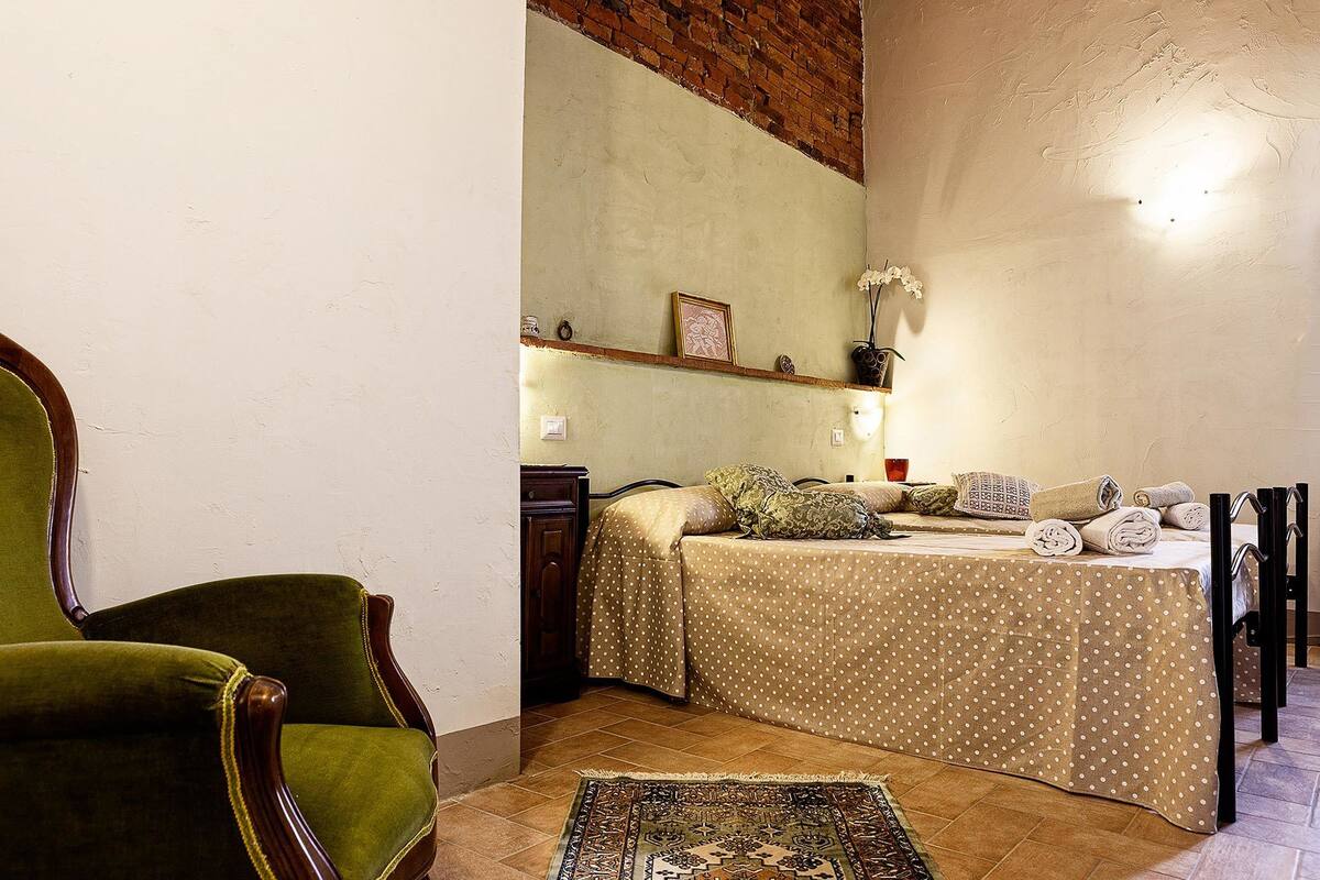 Desk, iron/ironing board, free cots/infant beds, free WiFi