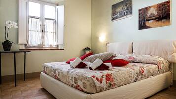 Desk, iron/ironing board, free cots/infant beds, free WiFi