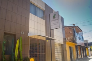 Voorkant van accommodatie