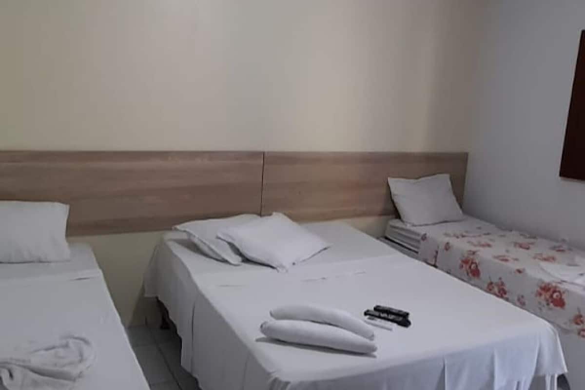 Comfort vierpersoonskamer | 1 slaapkamer, een minibar, gratis wifi, beddengoed