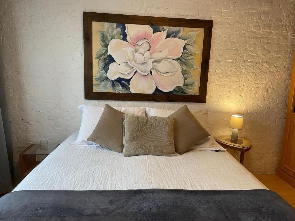 1 quarto, roupas de cama premium, cortinas blackout