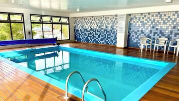 Piscina interna