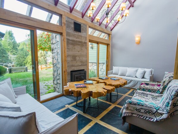 En 32-tommers LED-TV med digitale kanaler samt TV