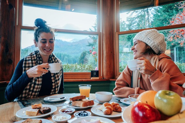 Free daily continental breakfast
