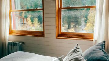 Ropa de cama de alta calidad, cubrecamas y colchones con pillow-top