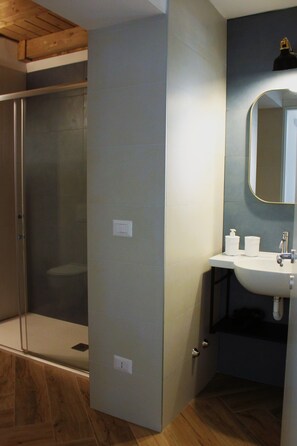 Bathroom - Iris Bed and Breakfast (Laterza)
