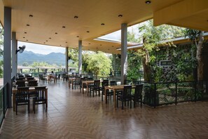 Lobby - Kwai Tara Riverside Villas (Sai Yok)