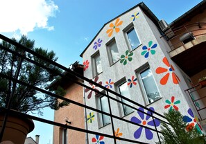 Front of property - 10 Coins Hostel (Sofia)