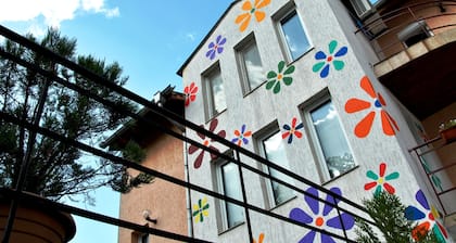 10 Coins Hostel