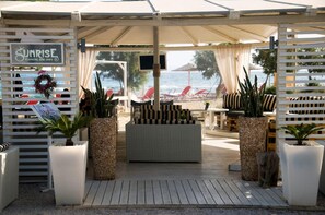 Property grounds - Akrogiali Hotel (Agistri)