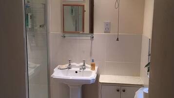 Double Room, Ensuite | Bathroom