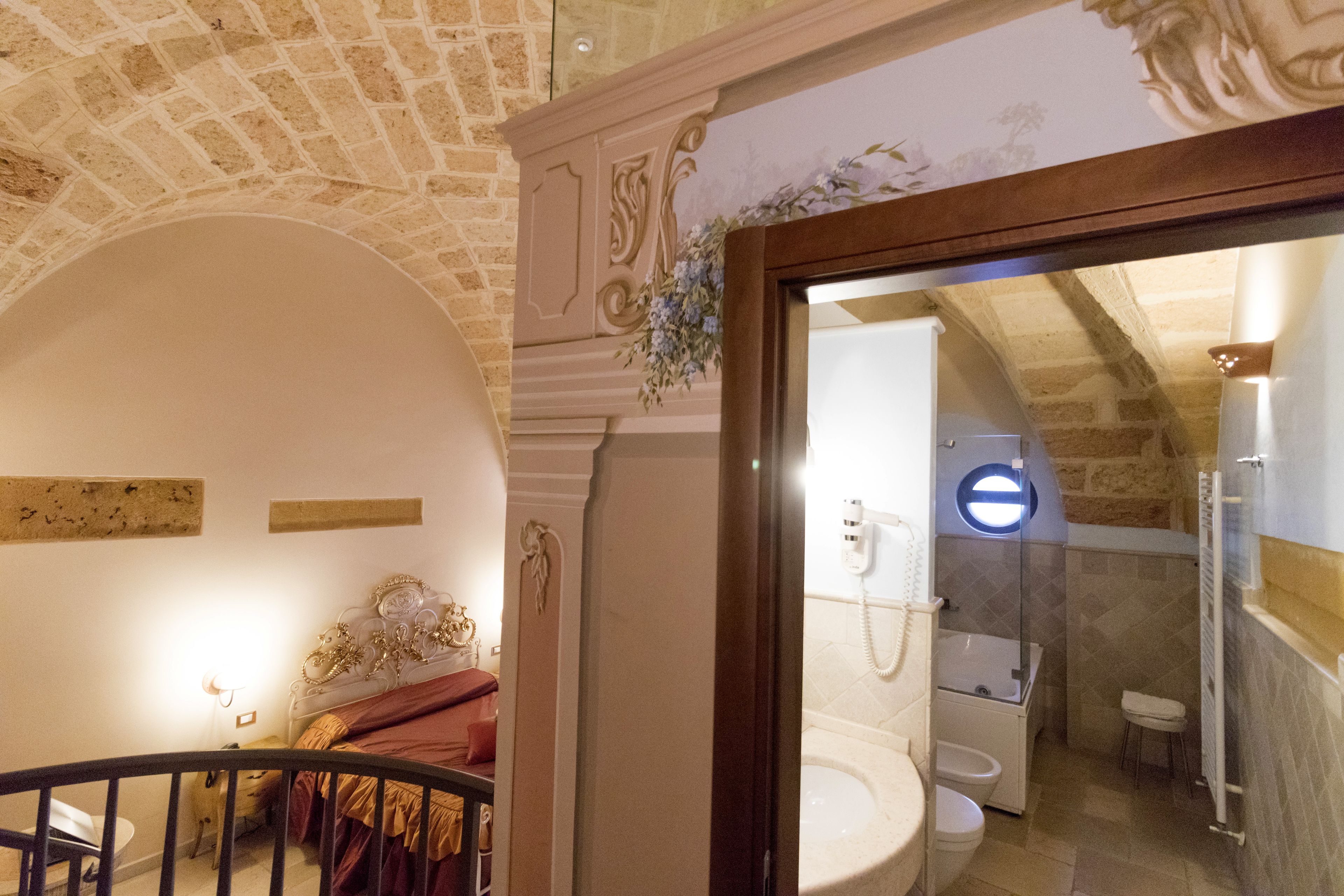 superior room | minibar, in-room safe, desk, soundproofing