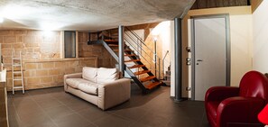 Junior Suite | 1 bedroom, soundproofing, free WiFi, bed sheets