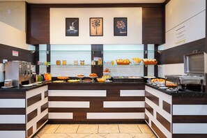 Breakfast buffet - Hotel Brasil (Penha)