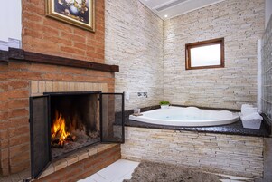 Bañera de hidromasaje privada