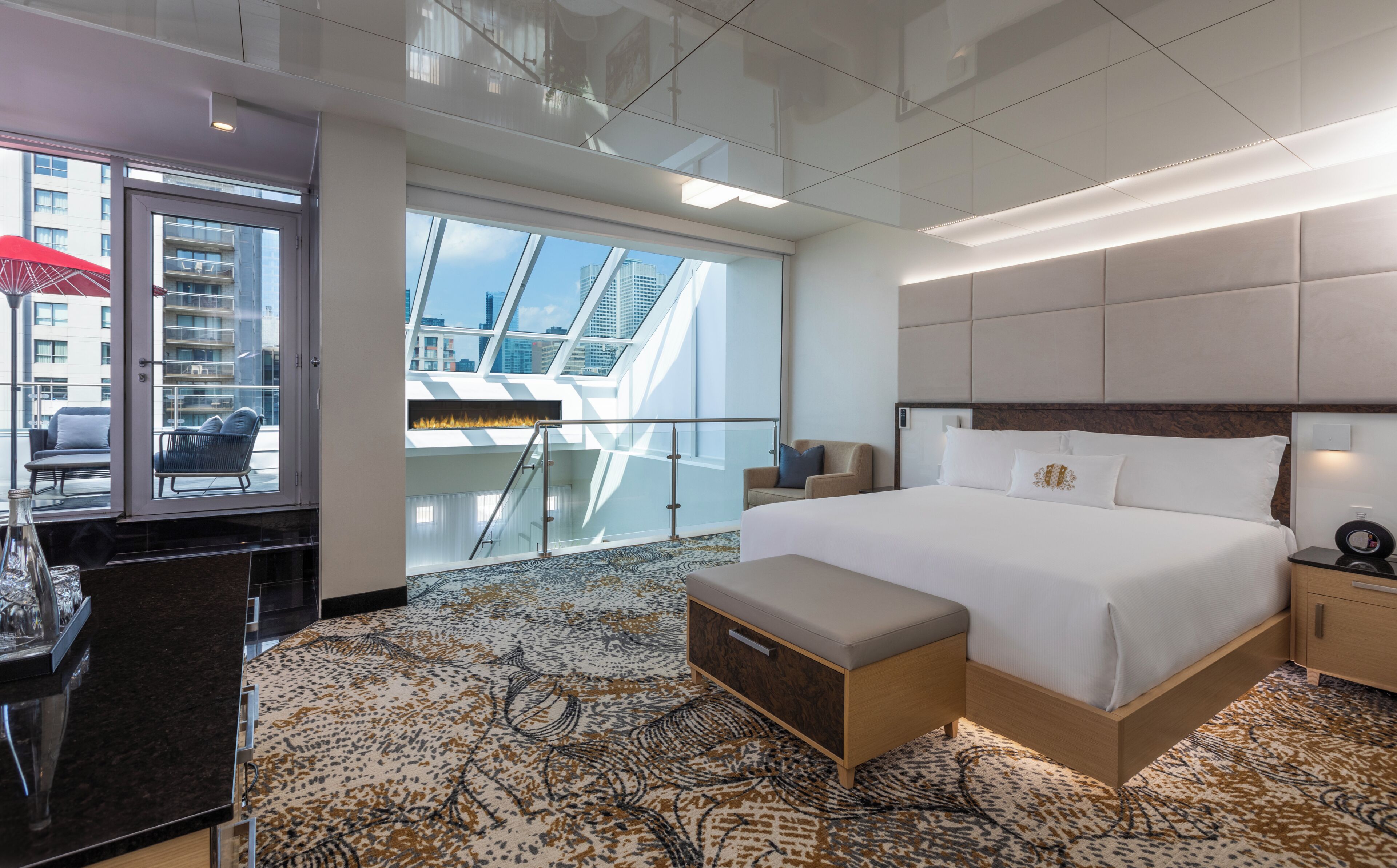 Sky Loft Suite Terrace | Premium bedding, memory foam beds, minibar, in-room safe