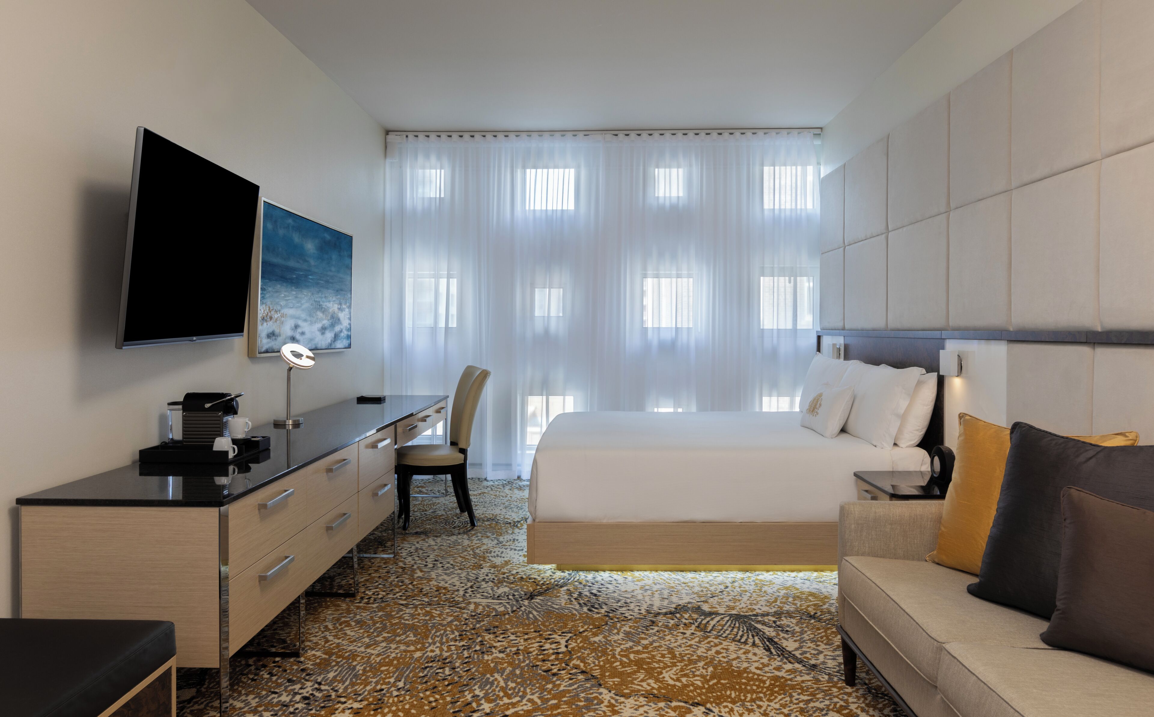 Luxury King | Premium bedding, memory foam beds, minibar, in-room safe