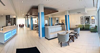 Holiday Inn Express & Suites Sterling by IHG