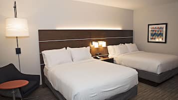 1 bedroom, in-room safe, desk, blackout curtains