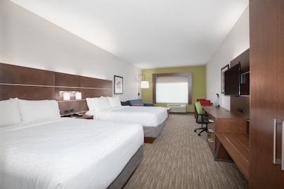 Holiday Inn Express & Suites Sterling by IHG