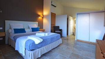 Panoramic Room | 2 bilik tidur, peralatan tempat tidur premium, meja, Wi-fi percuma