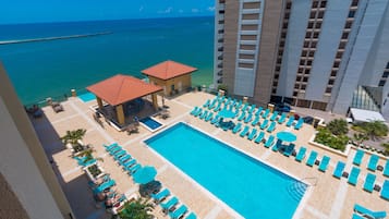 2 outdoor pools, a heated pool, sun loungers