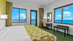 Habitación, 1 cama King size, vista al océano | Ropa de cama de alta calidad y caja de seguridad en la habitación