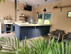 Family Apartment | Private kitchen - Hotel Alma Azul (El Cuco)