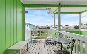 Condo, 2 Bedrooms | Property grounds - Beauty & The Beach-8B - 2 Br Home (Supply)