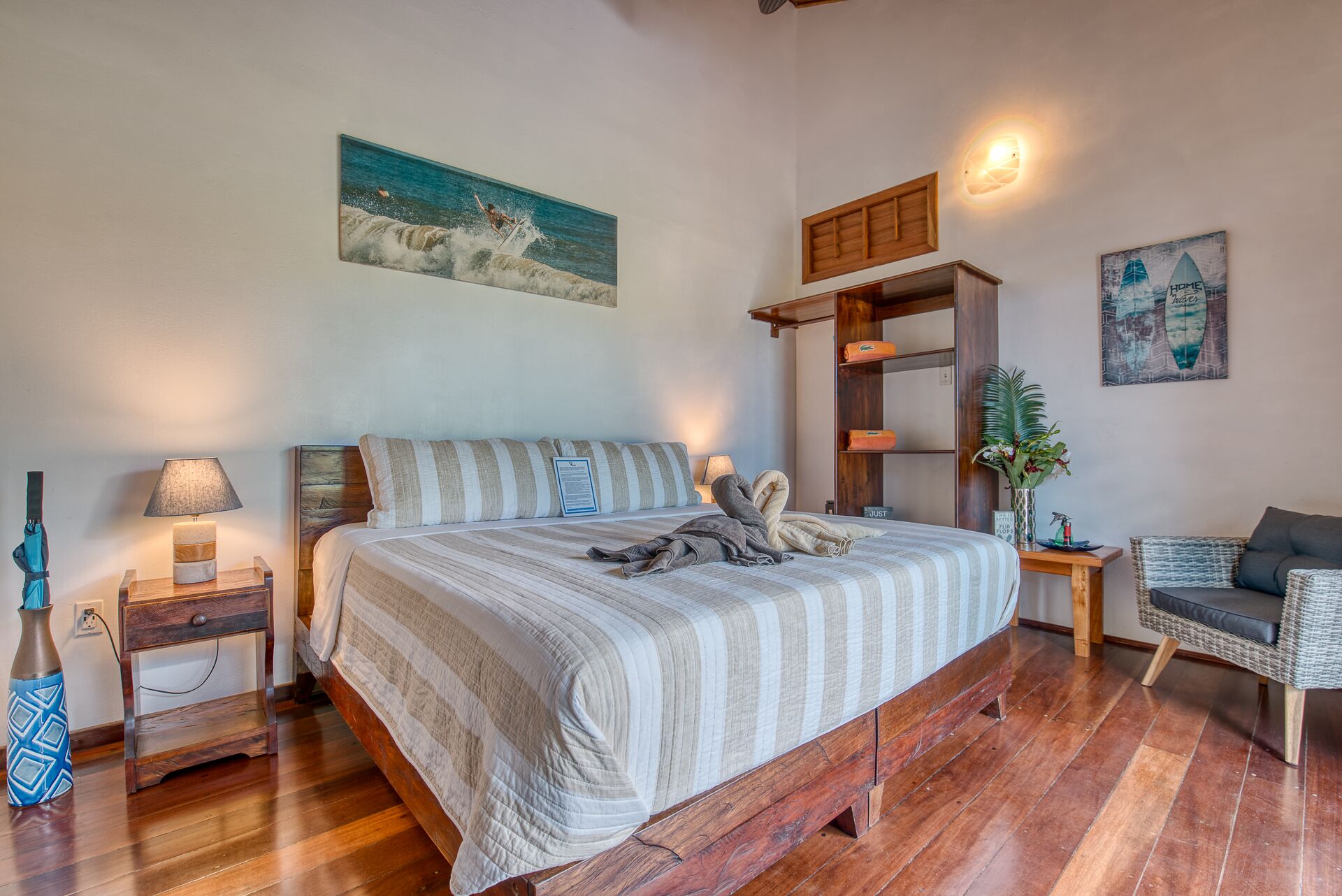 King or Twin with Jungle View | Egyptian cotton sheets, premium bedding, Tempur-Pedic beds, in-room safe