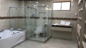 Penthouse | Bathroom | Shower