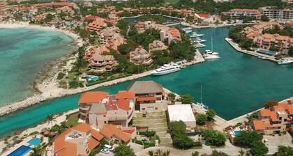 Porto Bello Gran Marina by GuruHotel