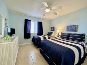 Condo, 2 Bedrooms, Balcony, Beachfront