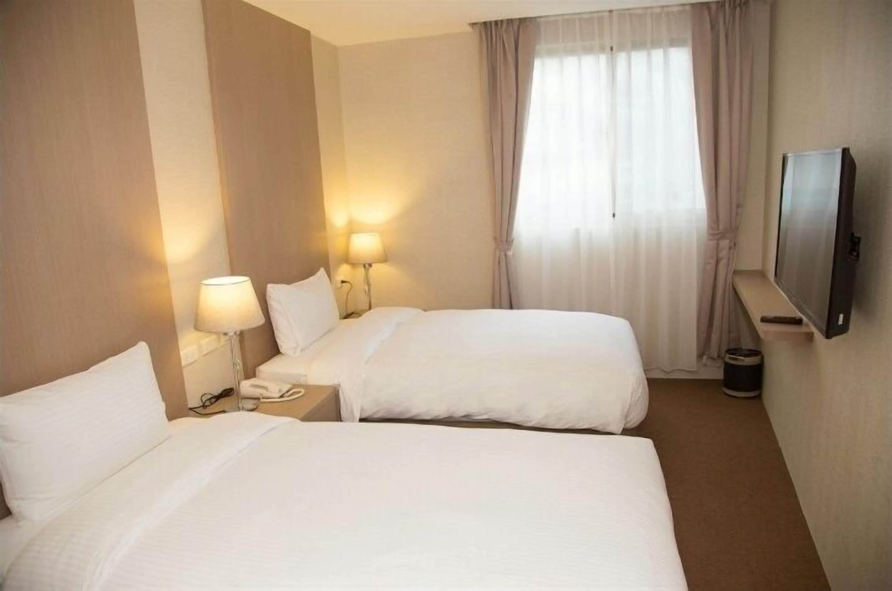 standard twin room | view from room