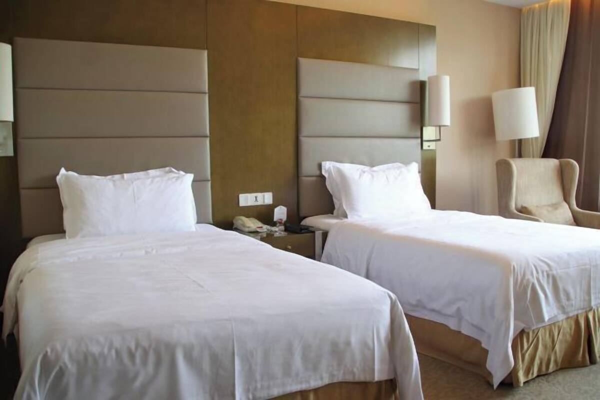 Minibar, in-room safe, desk, blackout drapes