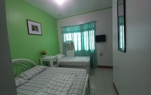 Standard-Dreibettzimmer