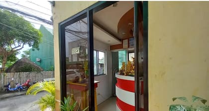 OYO 1048 Jomckayl Apartelle