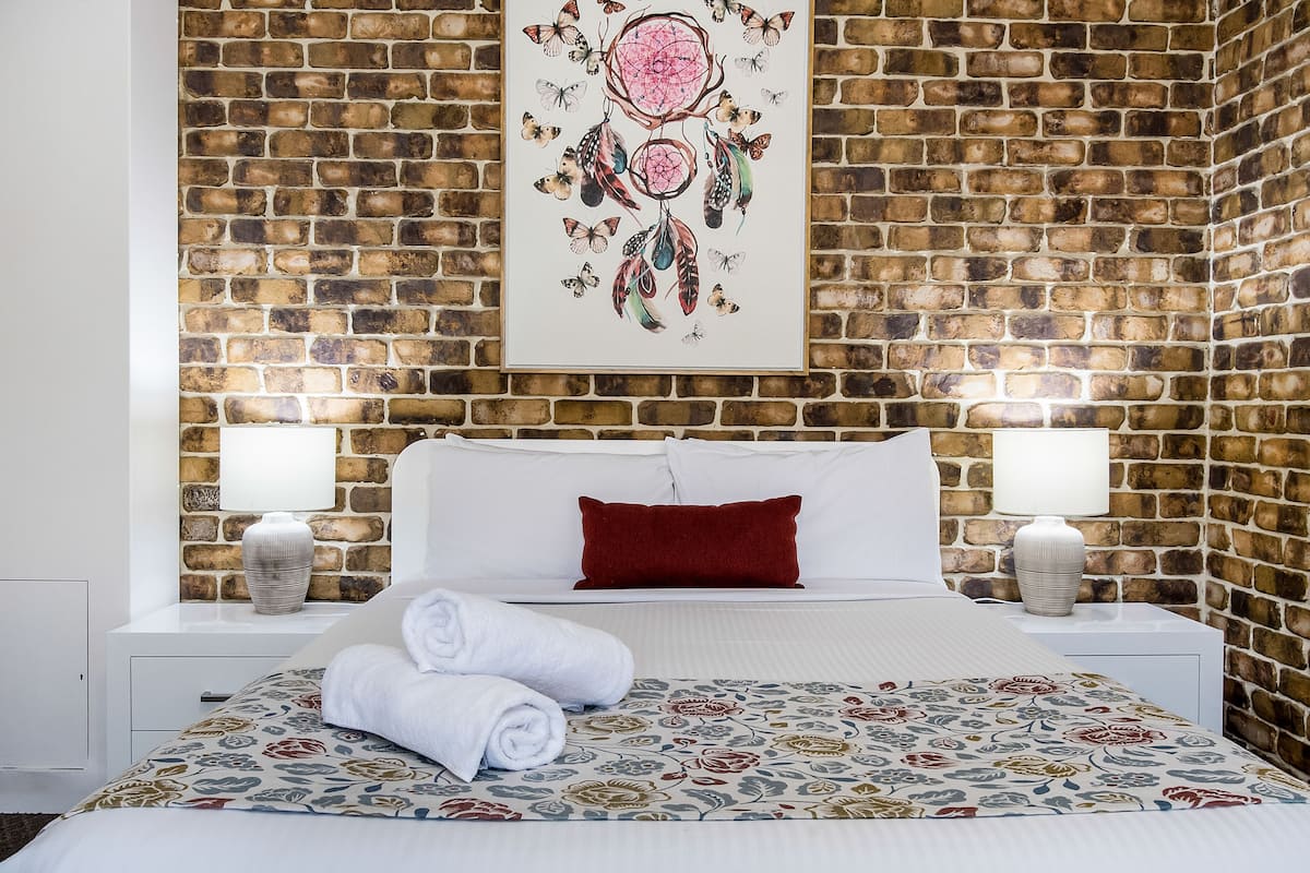family room, 2 bedrooms | minibar, iron/ironing board, cots/infant beds, free wifi