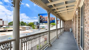 Family Apartment, 3 Bedrooms, River View | Balcony view