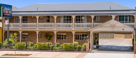 Fachada da propriedade