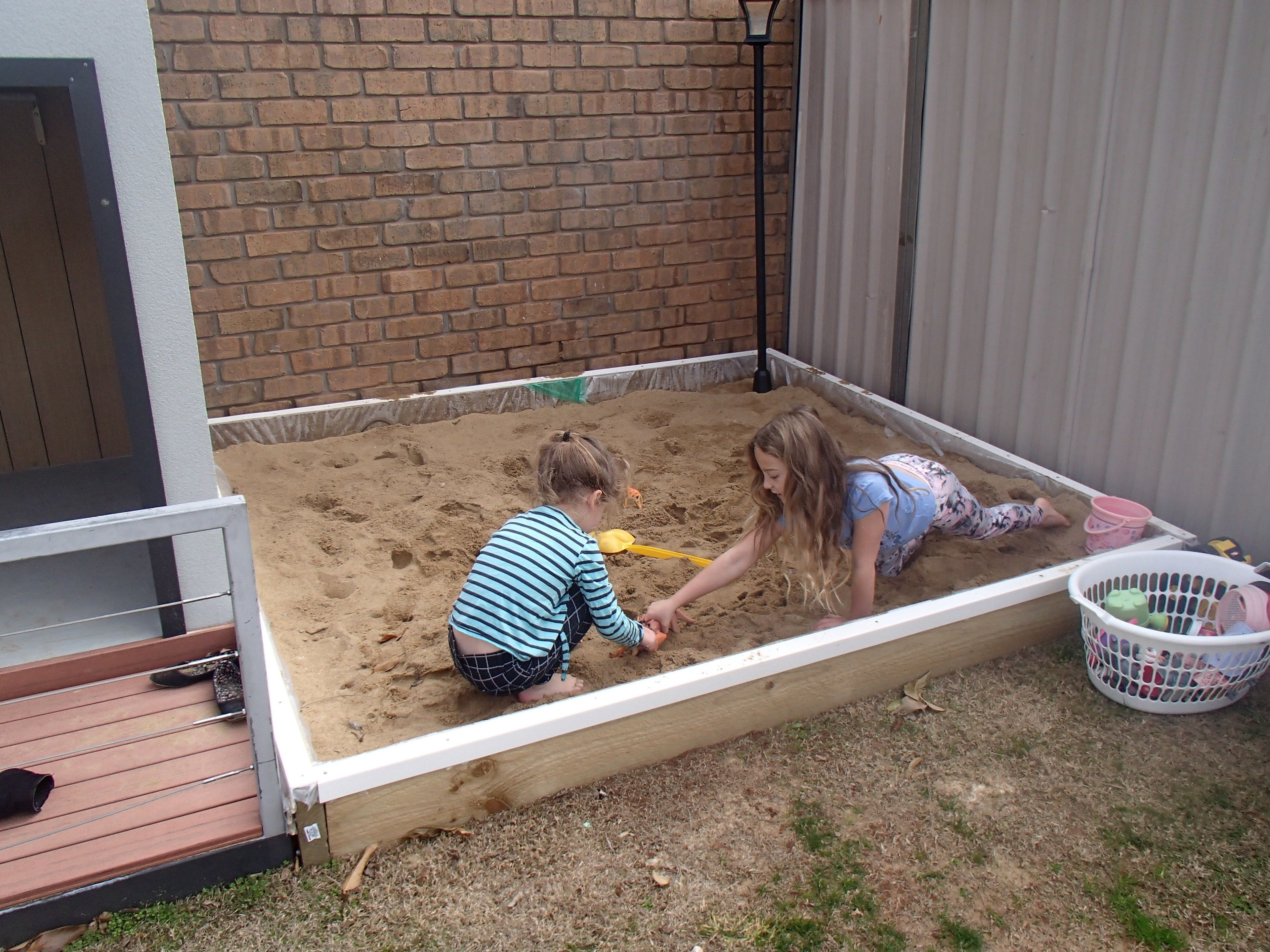 children’s play area – outdoor