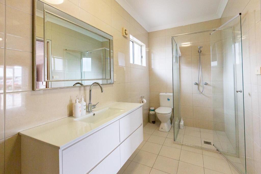 Deluxe Room | Bathroom