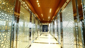 Ảnh chưa phân loại, 4 trong số 18 ảnh, nút