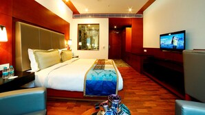 Ảnh chưa phân loại, 5 trong số 18 ảnh, nút