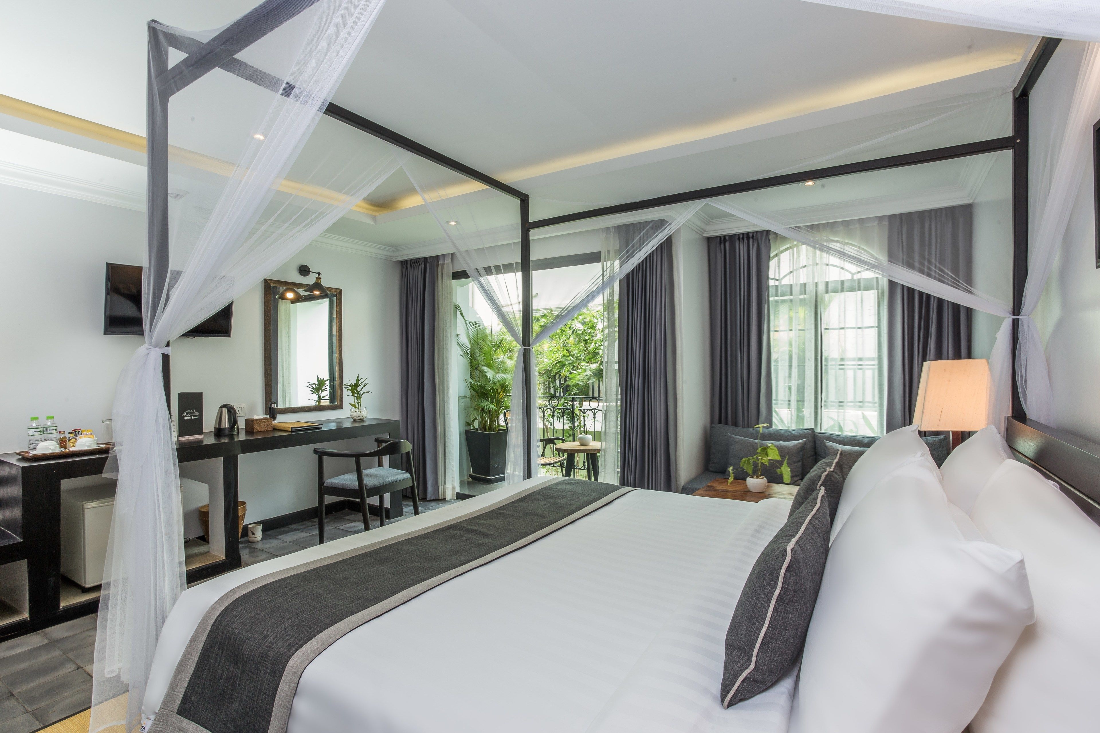 suite | 2 bedrooms, minibar, in-room safe, desk