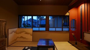 Standard Family Room | 1 bedroom, desk, iron/ironing board, free WiFi - Guest House Ui-ca (Kanazawa)