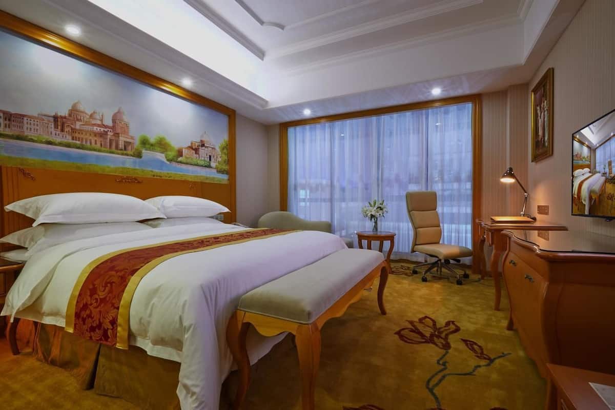 Executive Room, 1 Queen Bed