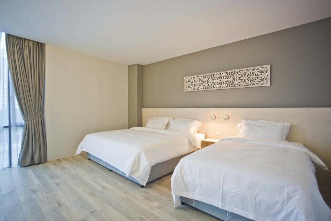 Premier Room | Meja, seterika/papan seterika, Wi-fi percuma 