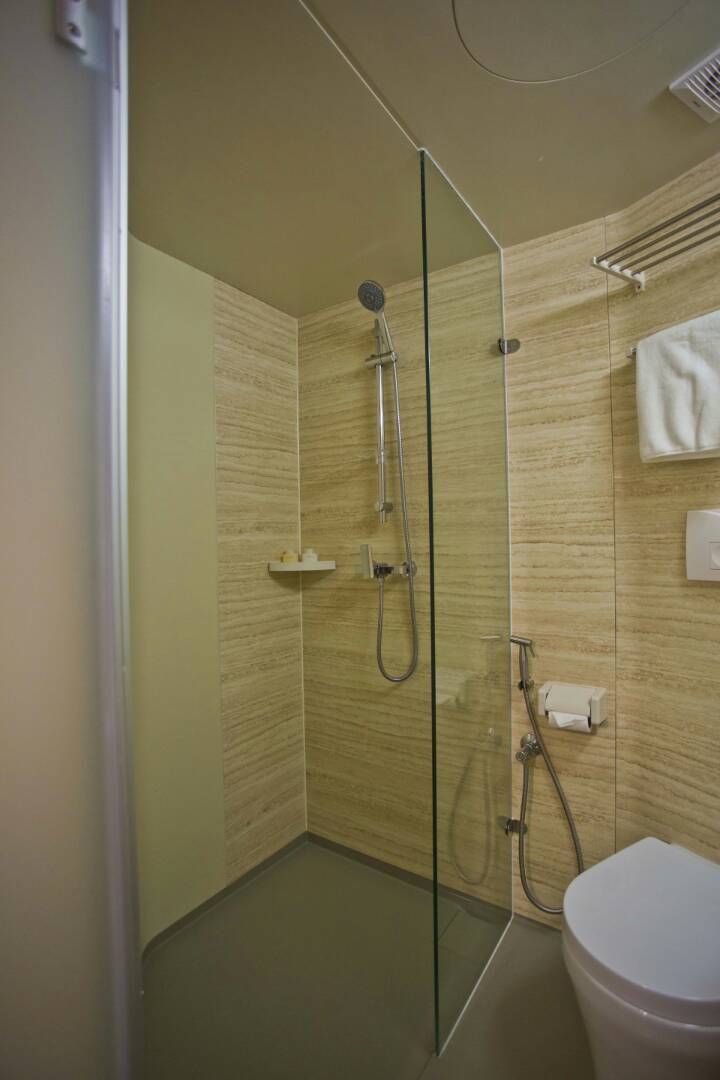 Shower kamar mandi