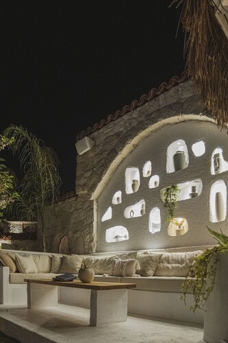 Sandal Alaçatı - Adults Only